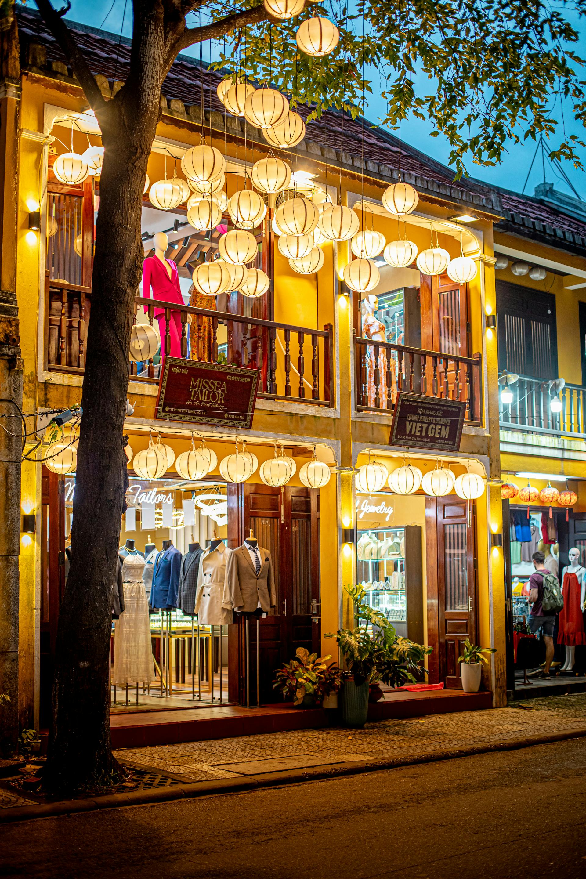 Hoi An tailor shop at night
